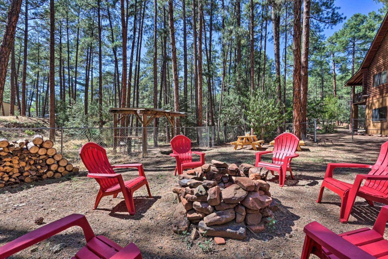 Strawberry Cabin With 2-Story Deck Dogs Welcome! Pine Dış mekan fotoğraf